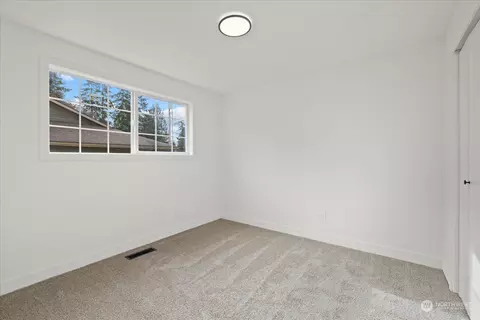 Bedroom - 10907 23rd Dr SE, Everett, WA 98208 photo 4 of 6