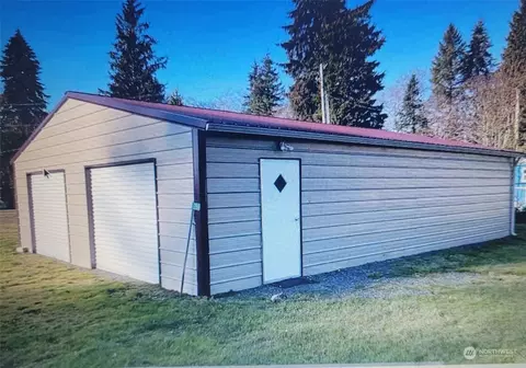 281 C St, Forks, WA 98331