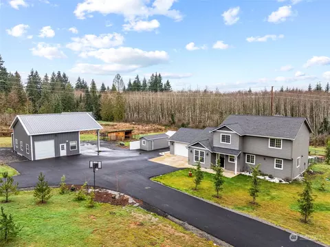 145 Silver Lake Acres, Castle Rock, WA 98611
