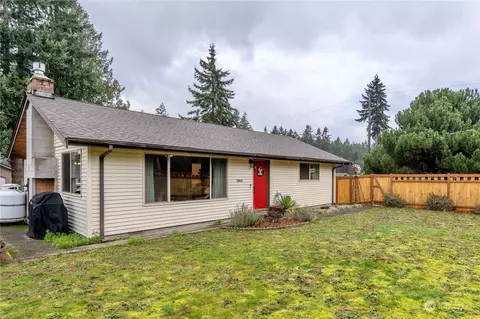 3804 Fairmount Ave, Port Angeles, WA 98363