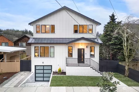 5511 Ashworth Ave N, Seattle, WA 98103