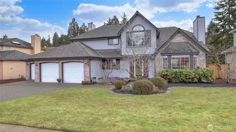 1704 Field Ave NE, Renton, WA 98059