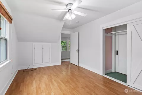 Bedroom - 1417 Ttereve Dr, Everett, WA 98203 photo 5 of 6