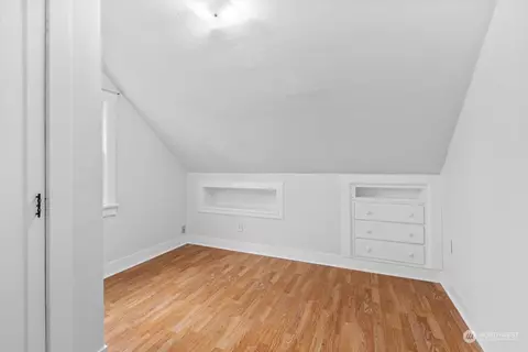 Bedroom - 1417 Ttereve Dr, Everett, WA 98203 photo 6 of 6