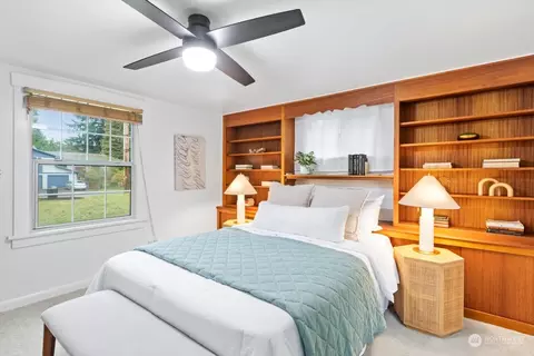 Bedroom - 1417 Ttereve Dr, Everett, WA 98203 photo 1 of 6