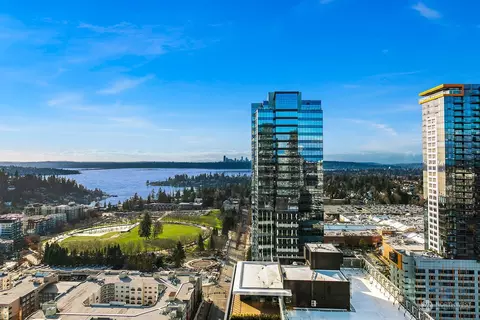 10700 NE 4th St #3302, Bellevue, WA 98004