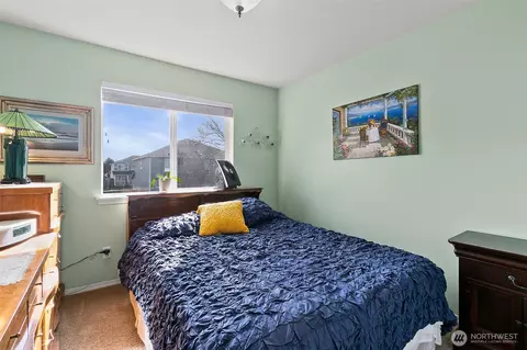 Bedroom - 218 Burr St NE, Orting, WA 98360 photo 4 of 7