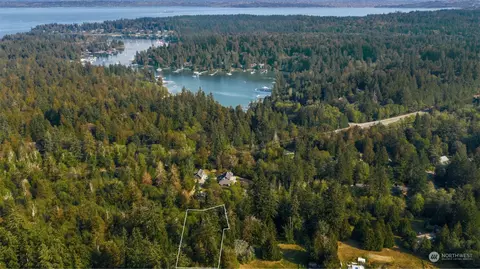 14215 Pita Ln NE #LOT C, Bainbridge Island, WA 98110