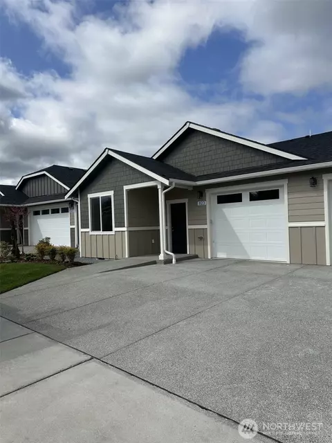 823 Parkland Loop, Sedro Woolley, WA 98284