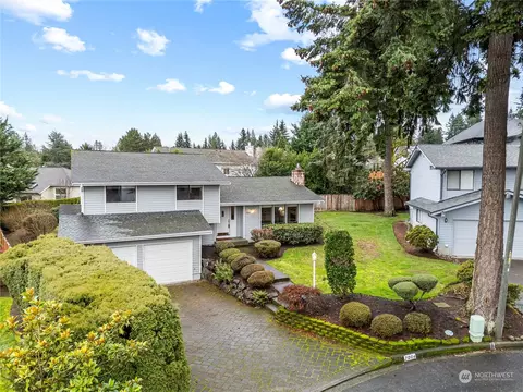 7004 141st Pl NE, Redmond, WA 98052