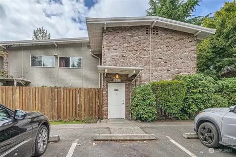 12252 SE 59th St #136, Bellevue, WA 98006