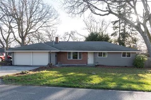 1671 SE 8th Ave, Oak Harbor, WA 98277