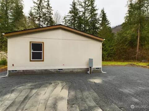 881 Ruby Valley Ct, Maple Falls, WA 98266 photo 17