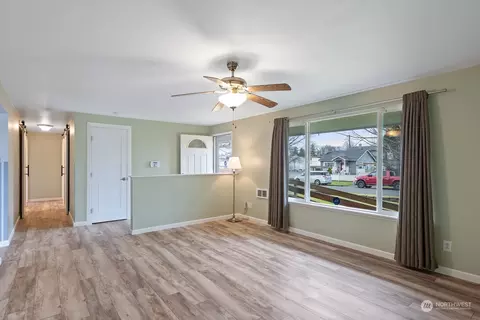 2325 Mcdougall Ave, Everett, WA 98201 photo 6