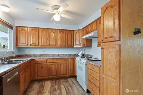 2325 Mcdougall Ave, Everett, WA 98201 photo 10