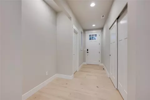 Entry Way - 20239 125th Ave NE #SM2-11, Bothell, WA 98011 photo 1 of 2