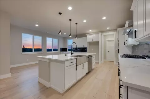 Kitchen - 20239 125th Ave NE #SM2-11, Bothell, WA 98011 photo 1 of 5