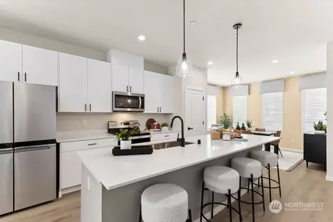Kitchen - 19524 16th Ave SE #B1, Bothell, WA 98012 photo 10 of 10