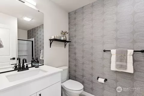 Bath - 19524 16th Ave SE #B1, Bothell, WA 98012 photo 1 of 6