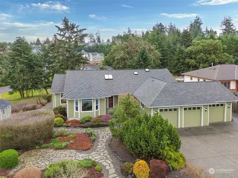 201 Brigadoon Blvd, Sequim, WA 98382