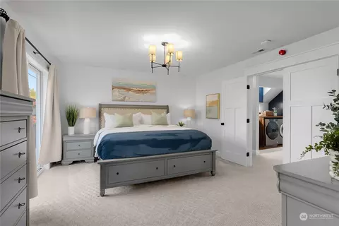 Bedroom - 2330 Bayview Pl, Everett, WA 98203 photo 1 of 5