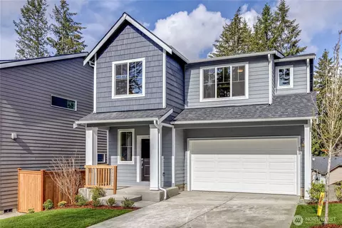 305 NE Shadowhawk Ln, Bremerton, WA 98311