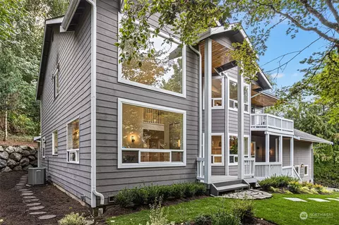 17515 102nd Ave NE, Bothell, WA 98011