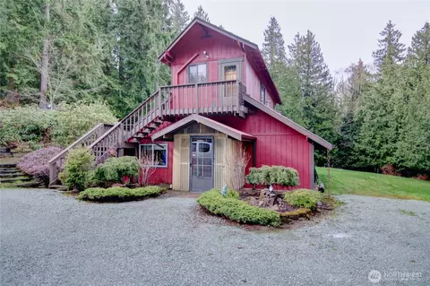 22207 Amick Rd, Mount Vernon, WA 98274