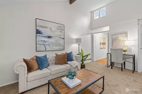 4300 NE Sunset Blvd #C8, Renton, WA 98059