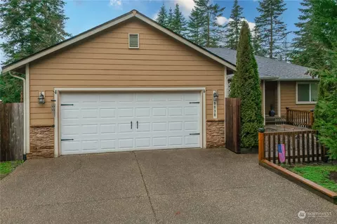 9030 176th Ave SW, Rochester, WA 98579