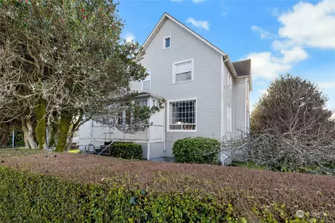 704 M St, Hoquiam, WA 98550