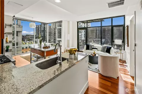 2911 2nd Ave #603, Seattle, WA 98121