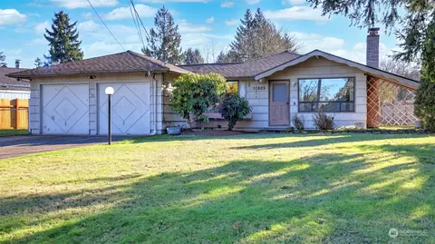 10805 SE 228th St, Kent, WA 98031