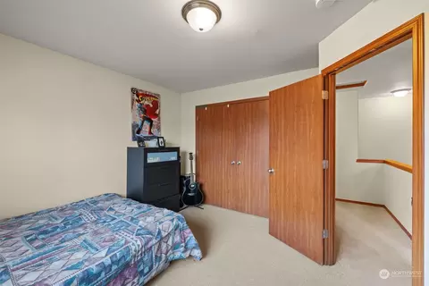 Bedroom - 10407 Holly Dr, Everett, WA 98204 photo 4 of 4