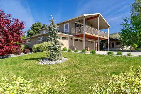 123 Lookout Way, Chelan, WA 98816