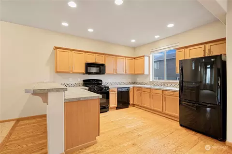 Kitchen - 512 95th Ct SE, Everett, WA 98208 photo 1 of 4