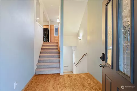 Entry Way - 512 95th Ct SE, Everett, WA 98208 photo 1 of 3