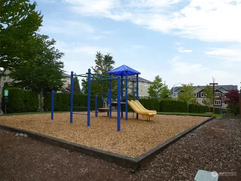 Exterior - 511 Pilchuck Path, Everett, WA 98201 photo 6 of 6