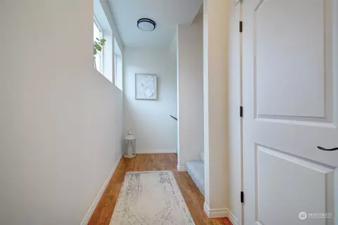 Entry Way - 511 Pilchuck Path, Everett, WA 98201 photo 1 of 2