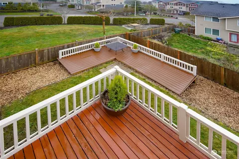 Exterior - 511 Pilchuck Path, Everett, WA 98201 photo 3 of 6