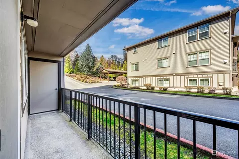 9517 NE 180th St #B-106, Bothell, WA 98011 photo 12