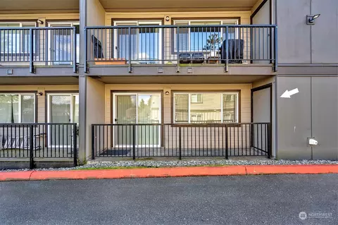 9517 NE 180th St #B-106, Bothell, WA 98011 photo 11