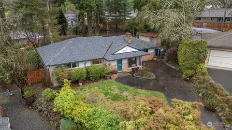 7207 198th St SW, Lynnwood, WA 98036