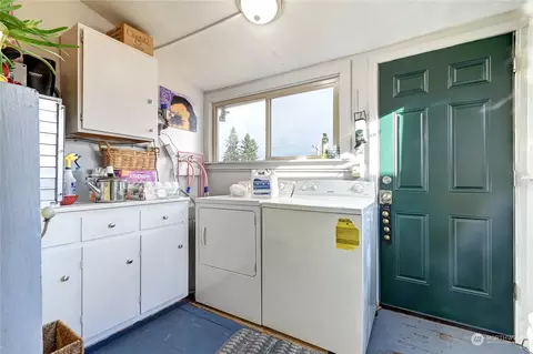 Other - 2223 Rockefeller Ave, Everett, WA 98201 photo 2 of 4