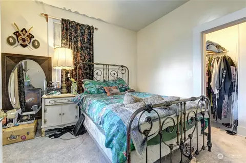 Bedroom - 2223 Rockefeller Ave, Everett, WA 98201 photo 2 of 3