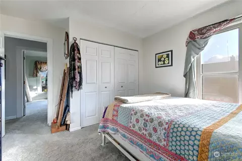 Bedroom - 2223 Rockefeller Ave, Everett, WA 98201 photo 1 of 3