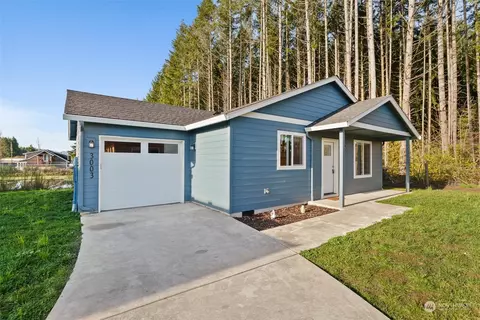 3003 Orange Ct, Winlock, WA 98596