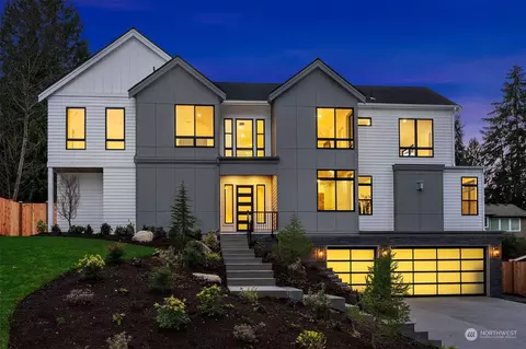 825 101st Ave SE, Bellevue, WA 98004