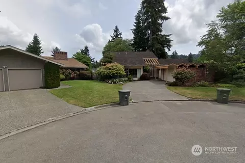 12520 SE 50th Pl, Bellevue, WA 98006