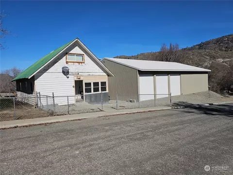 106 3rd St, Riverside, WA 98849